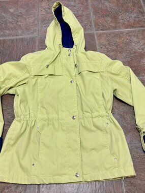 ~~Mackintosh New England Rain Coat Women's M Green Hooded Snap Front Lined     *